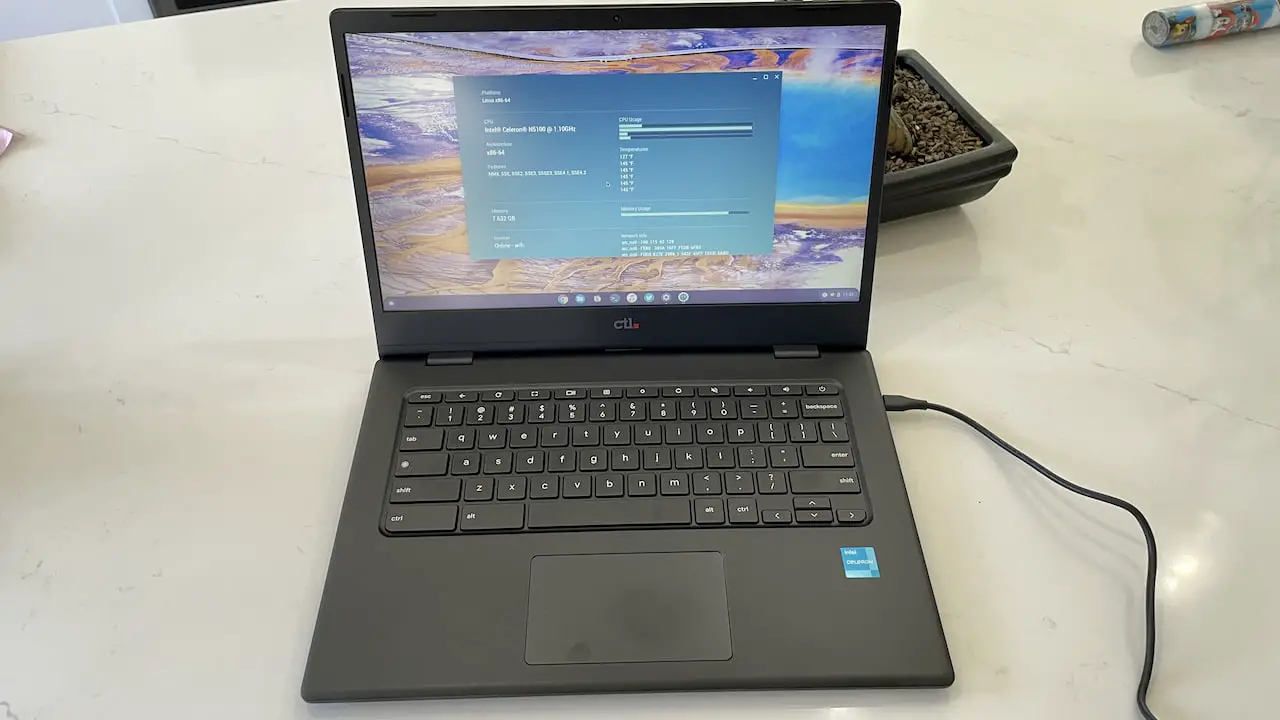 CTL Chromebook PX14EX display and keyboard