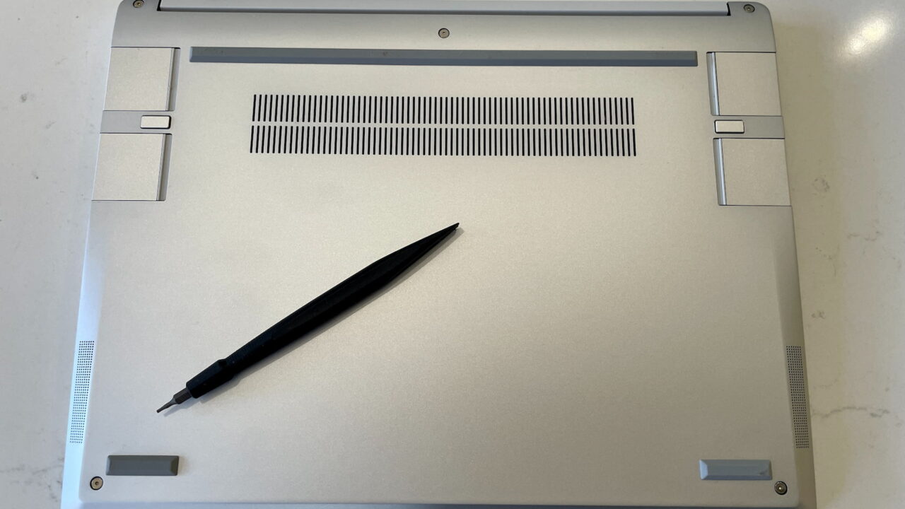 Framework Chromebook chassis and tool