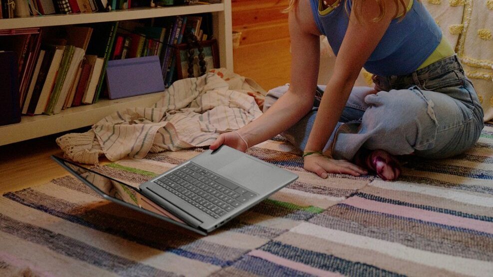 New HP Chromebook 15a lifestyle image