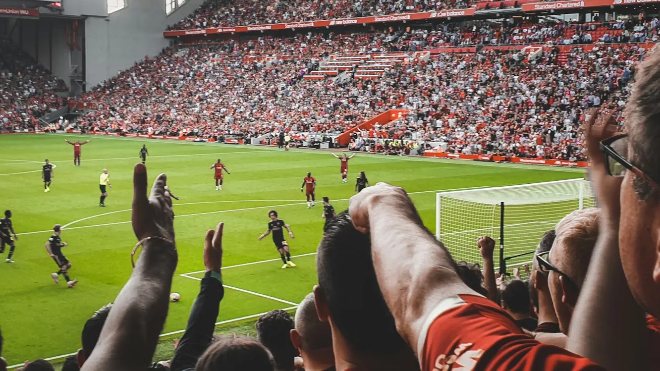 Online Platforms for Football Fans
