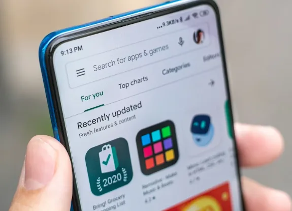 Popular Android Apps and Usage Patterns