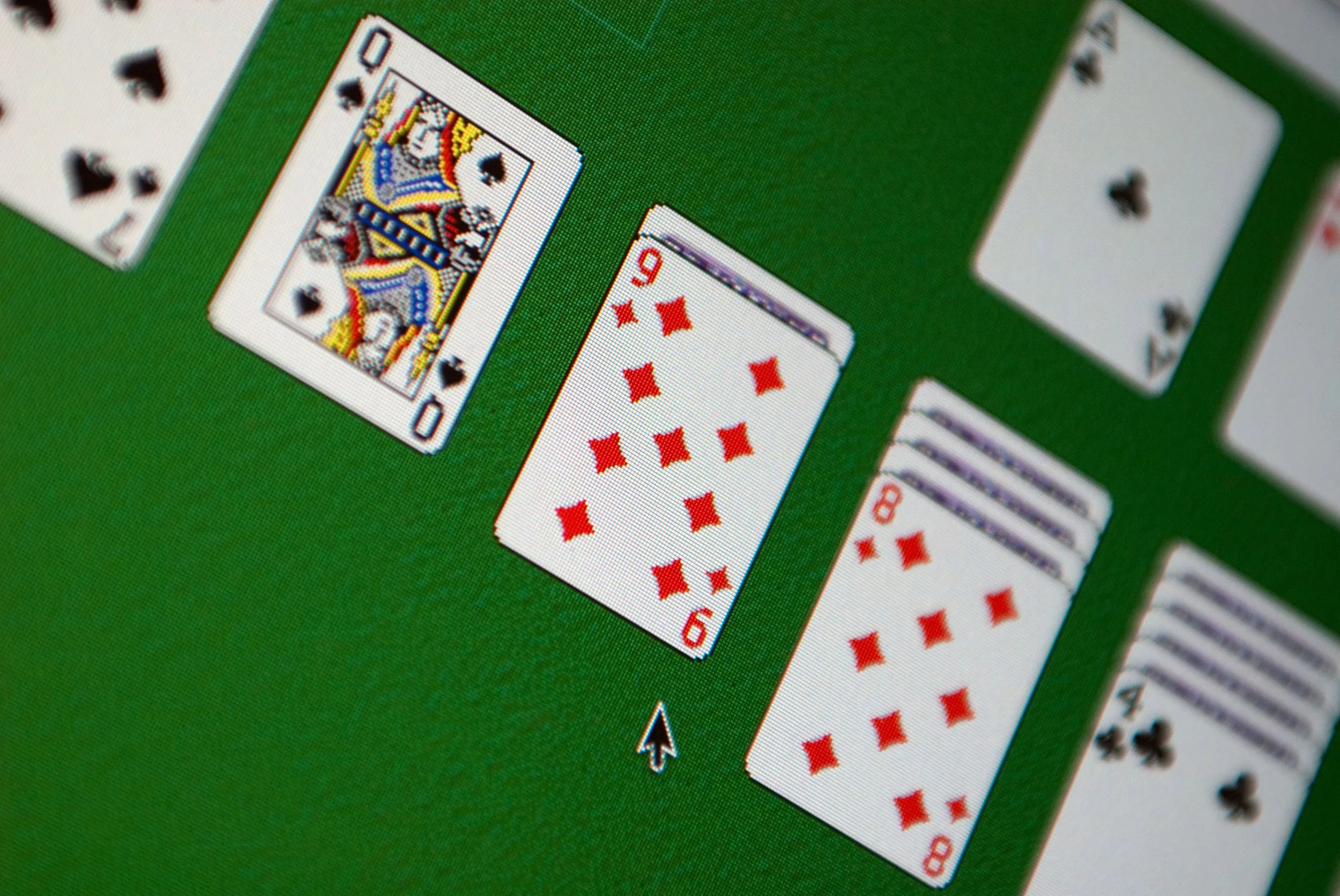 Common Solitaire Mistakes That Cost Wins And How To Avoid Them