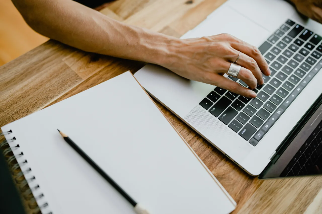 Why Chromebooks Make Sense for Cloud-First Teams Working With Snowflake Consulting Services