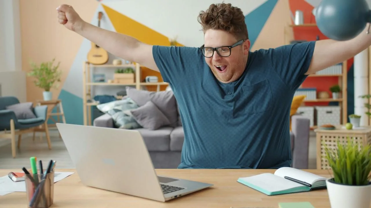 How Watching Sports On Smaller Screens Became Popular
